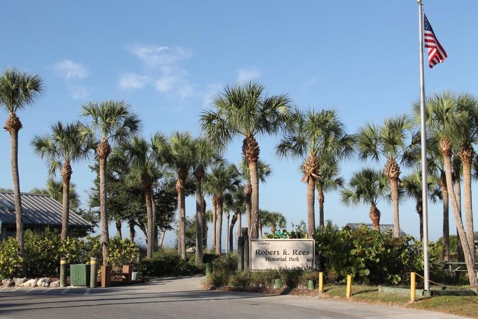 Walk Everywhere! 1-Bedroom Gem In Downtown Hub New Port Richey Exterior photo